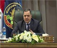 وزير الداخلية يستبعد فلسطيني ولبناني خارج البلاد للصالح العام