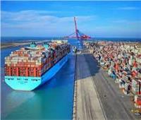 اقتصادية قناة السويس تحتفل بنجاح أول عملية تموين أخضر للسفن