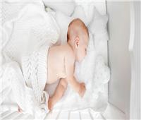 للأمهات الجدد.. نوم الطفل لساعات طويلة بدون رضاعة يسبب الجفاف 