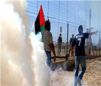 إصابات بالاختناق وسط صفوف الفلسطينيين خلال قمع الاحتلال مسيرة سلمية بغزة