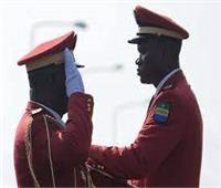 الجنرال أوليجي يؤدي اليمين الدستوري رئيسًا انتقاليًا للجابون