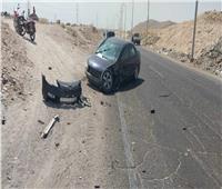 بالأسماء.. مصرع وإصابة 3 أشخاص في حادث مروري بصحراوي قنا | صور