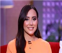 الإعلامية بثينة توكل تعود لتقديم برنامجها «أهلًا بالستات» على شاشة MBC