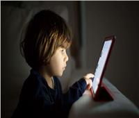 دراسة جديدة.. شاشات الأجهزة الإلكترونية لا تؤثر على نمو طفلك