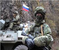 قوات حفظ السلام الروسية ترافق قافلة لنقل 311 مدنيا من قره باغ إلى أرمينيا