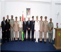 تكريم ضباط من القوات المسلحة بكلية الدفاع لدول الساحل الخمس