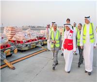 أولى شحنات المساعدات الإغاثية البحرينية إلى غزة تصل مطار العريش