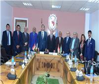 رئيس جامعة سوهاج يجتمع بمجلس إدارة الجامعة المصرية للتعلم الإلكتروني الأهلية