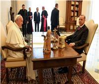 أردوغان لبابا الفاتيكان: صمت المجتمع الدولي على هجمات إسرائيل "مُخزٍ"