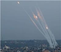 صواريخ المقاومة الفلسطينية تقصف تل أبيب مع تجدد الغارات الإسرائيلية في غزة