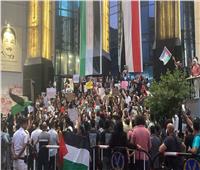 وقفة بالشموع على سلم نقابة الصحفيين تضامنا مع شهداء فلسطين 