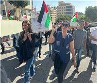 نقابة الصحفيين الفلسطينيين تنظم مسيرة توابيت في رام الله| صور