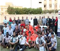 رئيس جامعة الأزهر يُكرم الفائزين في دوري منافسات كرة القدم 