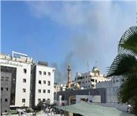«‫القاهرة الإخبارية»: اشتعال النيران بجوار قسم الكلى في مستشفى الشفاء بغزة