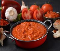 «لست البيت».. طريقة تحضير صلصة الطماطم بالفلفل الأحمر بسهولة 