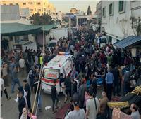 صحيفة أمريكية: القتال العنيف حول مستشفى الشفاء يتسبب في معاناة آلاف النازحين بغزة