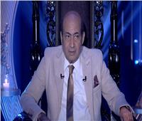 طارق الشناوي: "عادل إمام صحته كويسة.. واطمئن على حالته من شقيقه عصام"