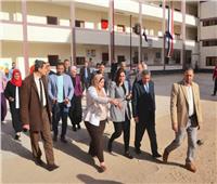 نائب محافظ البحيرة تتفقد عددًا من المقرات الانتخابية بكفر الدوار وأبو حمص