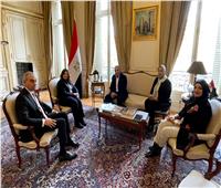 وزيرة الهجرة تجتمع مع نخبة من رجال الأعمال والمستثمرين المصريين في فرنسا 