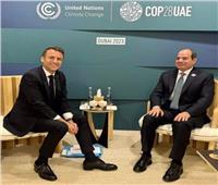 الرئيس السيسي يلتقي نظيره الفرنسي على هامش أعمال الدورة الـ 28 لقمة المناخ