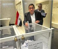 المستشار عبد المجيد محمود يدلي بصوته في الانتخابات الرئاسية 