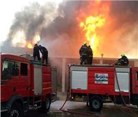 السيطرة على حريق ضخم داخل ورشة موبيليا في قنا