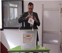 وزير السياحة يدلي بصوته في الانتخابات الرئاسية: المشاركة واجب وطني