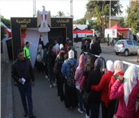 العاملون بشركة الصرف الصحي بالإسكندرية يشاركون في الانتخابات الرئاسية ٢٠٢٤