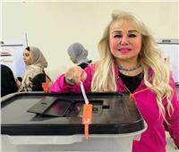 الإعلامية سهير شلبي تدلي بصوتها في الانتخابات الرئاسية