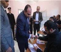 نائبا محافظ الإسكندرية يدليان بأصواتهما في الانتخابات الرئاسية