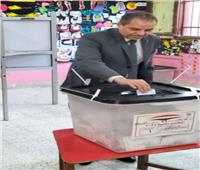 رئيس كهرباء مصر الوسطي يدلى بصوته فى الانتخابات الرئاسية بالمنيا