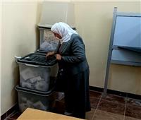 نائب محافظ القاهرة تدلي بصوتها في الانتخابات الرئاسية بمدينة شق الثعبان