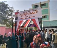 توافد المواطنين على اللجان الانتخابية بميت رهينة - البدرشين للإدلاء بأصواتهم