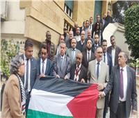 «المحامين العرب» ينظم وقفة احتجاجية للمطالبة بوقف العدوان الوحشي على غزة 