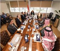 وزير الإسكان يلتقي الأمير خالد بن سعود لعرض الفرص الاستثمارية المتاحة بمصر
