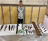 الأمن العام يداهم ورشتين لتصنيع الأسلحة ويضبط 22 «بندقية وفرد» 