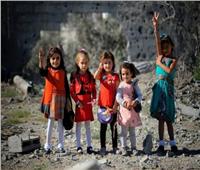 أطفال فلسطين الناجون من القصف يواجهون آلام الوحدة والنزوح
