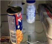 إخصائي تغذية يحذر من تخزين علب المواد الغذائية المفتوحة في الثلاجة​​​​​​​