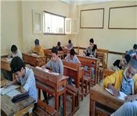 طلاب الشهادة الإعدادية سعداء باللغة العربية: الامتحان سهل ومباشر