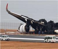 رئيس خفر السواحل الياباني يعتذر عن حادث تصادم طائرتين في مطار هانيدا الدولي