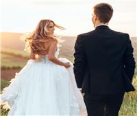 للسيدات.. نصائح مذهلة عند الذهاب لحضور حفل زفاف بمفردك