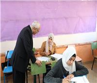 وزير التعليم ومحافظ الفيوم يتفقدان لجان امتحانات الشهادة الإعدادية| صور
