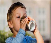 «دراسة» تمنع الأطفال من تناول مشروبات الطاقة