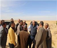 محافظ الوادي الجديد يتفقد قرى بشائر الخير