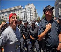 «أسرع إضراب بالتاريخ».. الأرجنتين تشتعل بسبب «مايلي» | صور