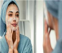 «خبراء جلدية» يوضحون عدد مرات غسل الوجه في اليوم
