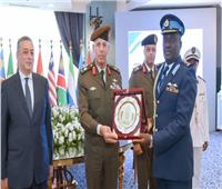 القوات المسلحة و«الخارجية» تنظمان دورة تدريبية للوافدين من الدول الأفريقية