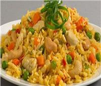 «غداء في نصف ساعة».. «فراخ بالخضار والأرز» أسهل وجبة متكاملة