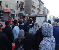 إقبال كبير من المواطنين على قوافل «معاً ضد الغلاء» لبيع السلع الغذائية بالبحيرة 