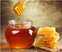 هل يُعد العسل بديلًا صحيًا للسكر؟ .. الصحة تُجيب